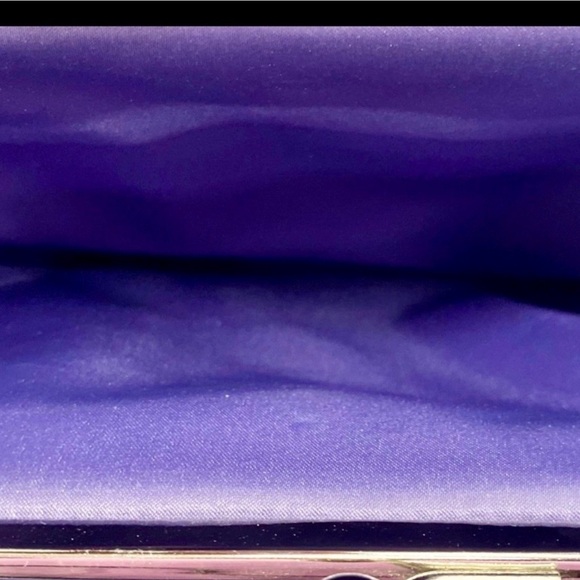 Coach Graphic Art Kisslock - Picture 6 of 6